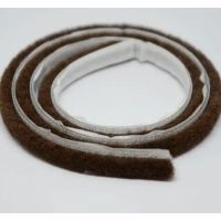 Самоклеючий щітковий ущільнювач Sigma для розсувних систем дверей шафи купе коричневий (1метр.) (713401)